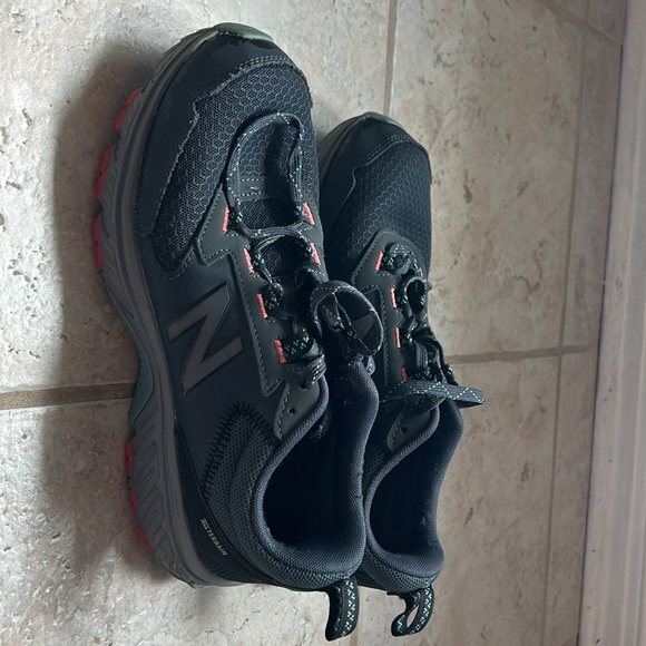 New Balance 510 V5 Trail Running Shoes Wide - Picture 11 of 11